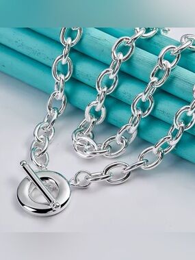 Silver Link Toggle Necklace